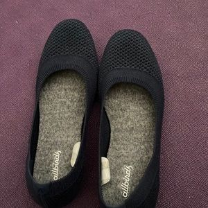 NWOT allbirds navy flats 🥿
